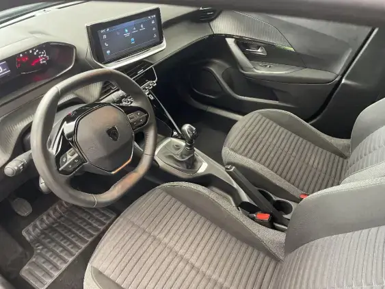 PEUGEOT 2008 II - voiture d'occasion - Photo 18