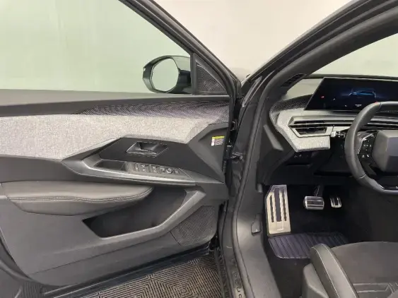 PEUGEOT 5008 ELECTRIQUE III - voiture d'occasion - Photo 19