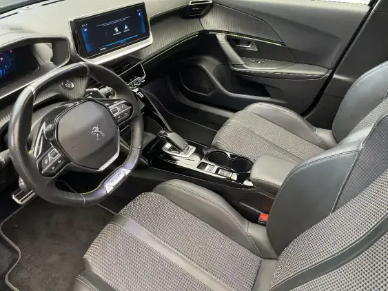 PEUGEOT 2008 II - voiture d'occasion - Photo 18