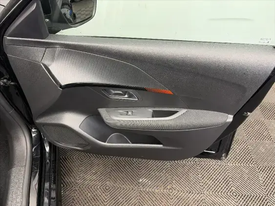 PEUGEOT 208 II - voiture d'occasion - Photo 18