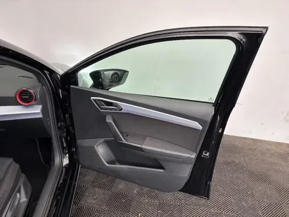 SEAT IBIZA V - voiture d'occasion - Photo 17