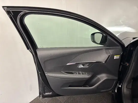 PEUGEOT 208 II - voiture d'occasion - Photo 18