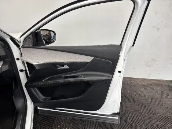 PEUGEOT 3008 II - voiture d'occasion - Photo 20