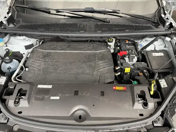 PEUGEOT 3008 ELECTRIQUE III - voiture d'occasion - Photo 20