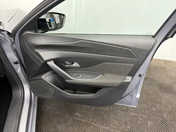 PEUGEOT 308 III - voiture d'occasion - Photo 19