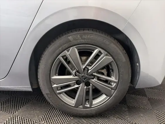 PEUGEOT 308 III - voiture d'occasion - Photo 23