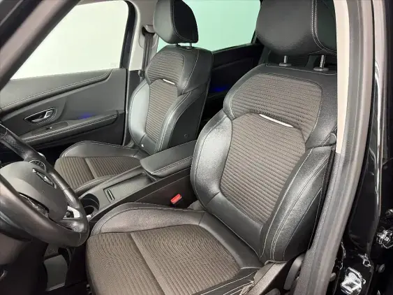 RENAULT SCENIC IV - voiture d'occasion - Photo 18