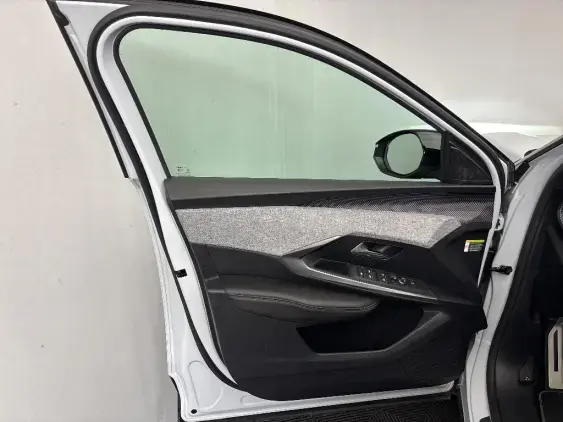 PEUGEOT 3008 III - voiture d'occasion - Photo 19