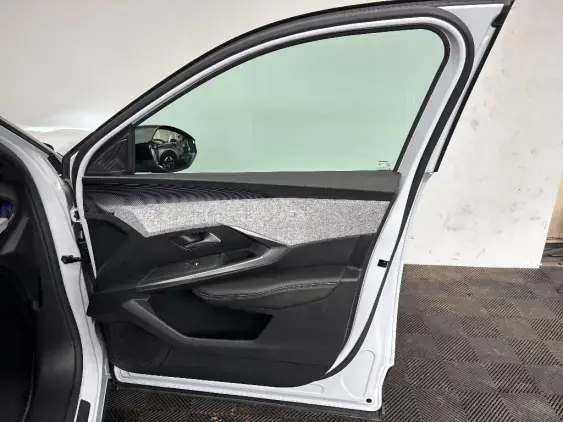 PEUGEOT 3008 III - voiture d'occasion - Photo 20