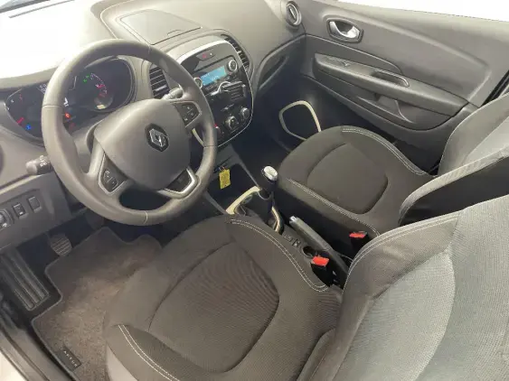 RENAULT CAPTUR - voiture d'occasion - Photo 17
