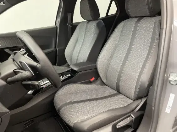 PEUGEOT 2008 II - voiture d'occasion - Photo 17