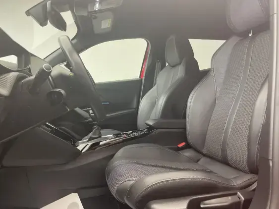 PEUGEOT 2008 II - voiture d'occasion - Photo 18