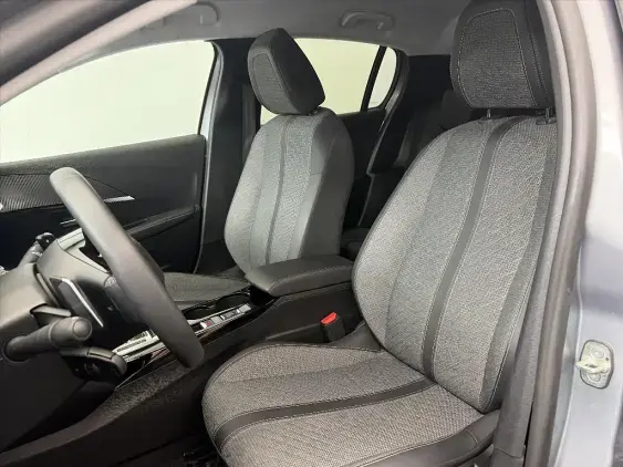 PEUGEOT 208 II - voiture d'occasion - Photo 18