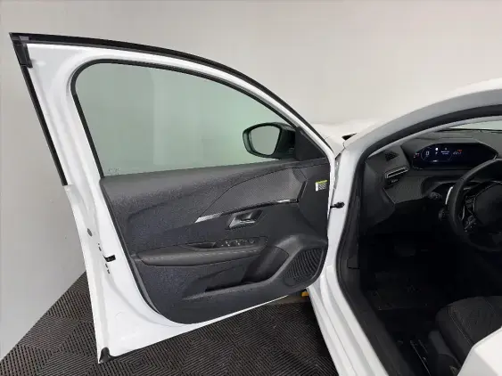 PEUGEOT 208 II - voiture d'occasion - Photo 19