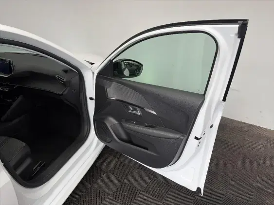 PEUGEOT 208 II - voiture d'occasion - Photo 20