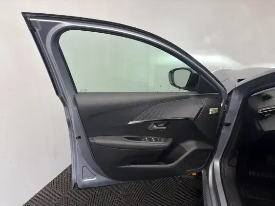 PEUGEOT 208 II - voiture d'occasion - Photo 19