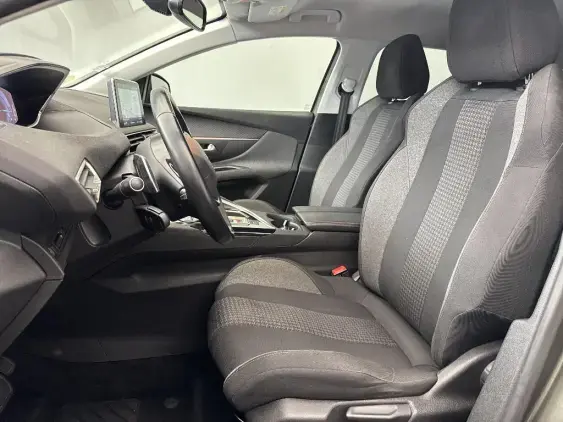 PEUGEOT 5008 II - voiture d'occasion - Photo 18