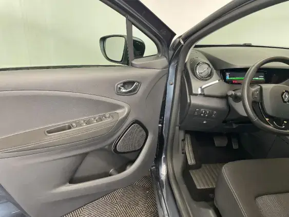 RENAULT ZOE - voiture d'occasion - Photo 18