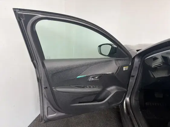 PEUGEOT 208 II - voiture d'occasion - Photo 19