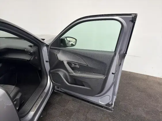 PEUGEOT 2008 ELECTRIQUE II - voiture d'occasion - Photo 19