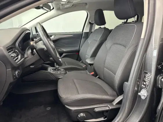 FORD FOCUS SW IV - voiture d'occasion - Photo 18