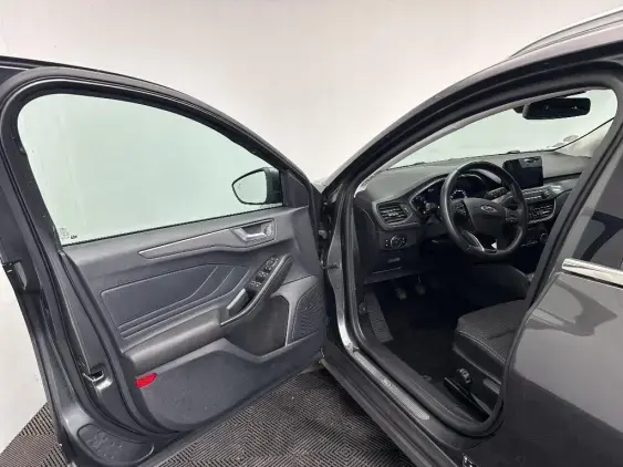 FORD FOCUS SW IV - voiture d'occasion - Photo 19