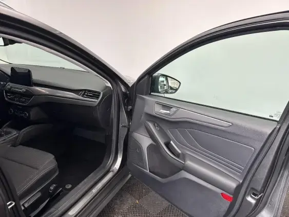 FORD FOCUS SW IV - voiture d'occasion - Photo 20