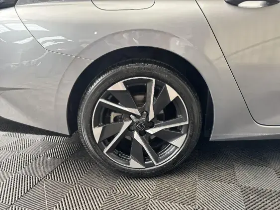 PEUGEOT 308 SW III - voiture d'occasion - Photo 24