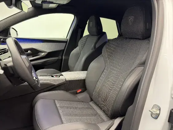 PEUGEOT 3008 III - voiture d'occasion - Photo 18