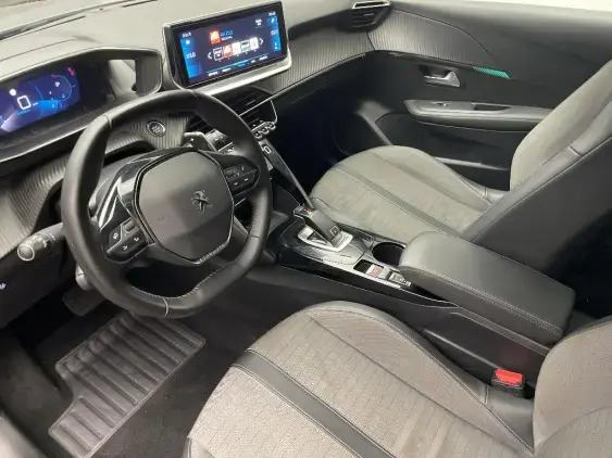 PEUGEOT 208 II - voiture d'occasion - Photo 18