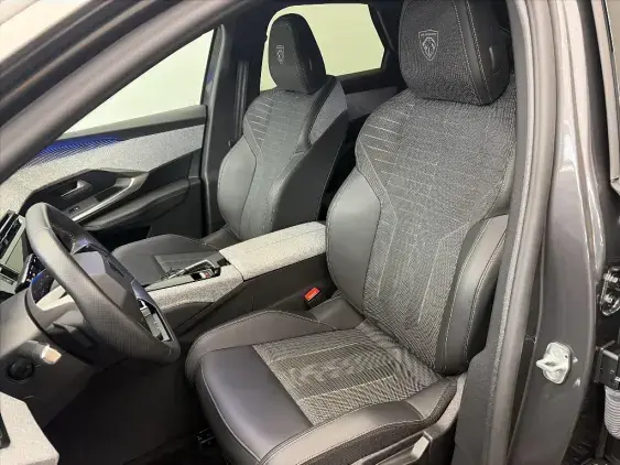 PEUGEOT 3008 III - voiture d'occasion - Photo 18