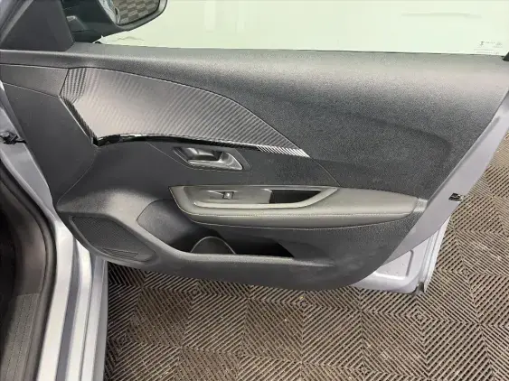 PEUGEOT 208 II - voiture d'occasion - Photo 20