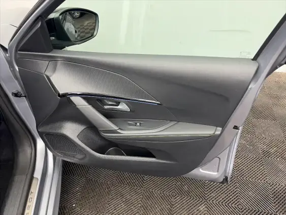PEUGEOT 208 II - voiture d'occasion - Photo 20