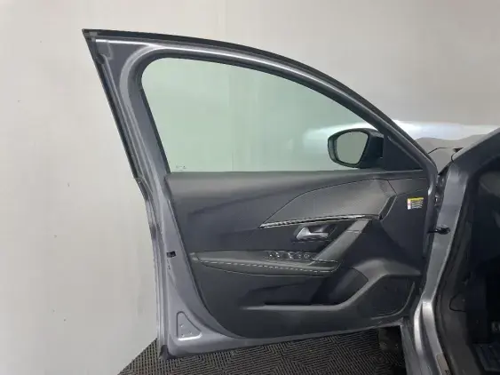 PEUGEOT 208 II - voiture d'occasion - Photo 17