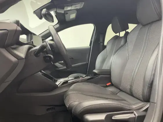 PEUGEOT 208 II - voiture d'occasion - Photo 18