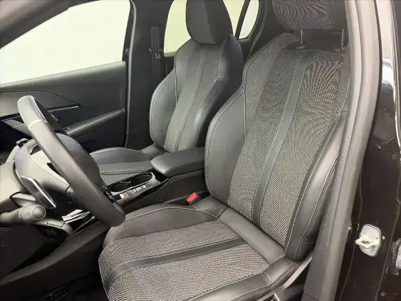 PEUGEOT 208 II - voiture d'occasion - Photo 18