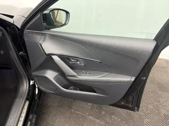 PEUGEOT 208 II - voiture d'occasion - Photo 20