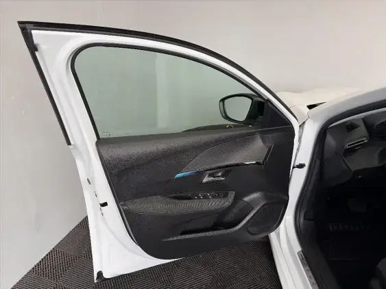 PEUGEOT 208 II - voiture d'occasion - Photo 19