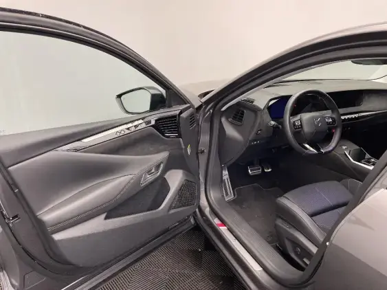 DS DS4 II - voiture d'occasion - Photo 19