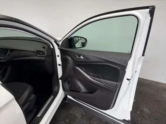 OPEL GRANDLAND X - voiture d'occasion - Photo 19