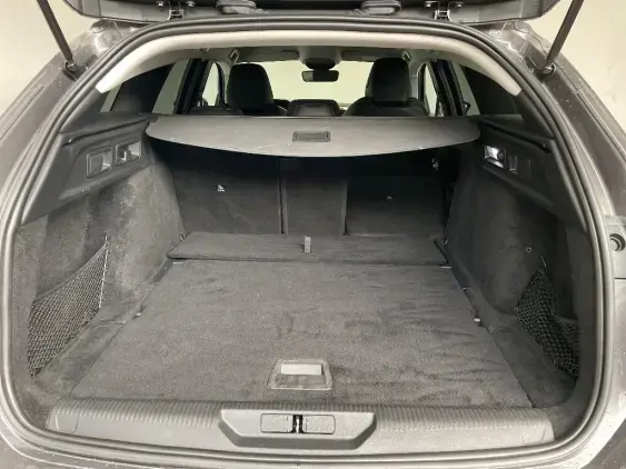 PEUGEOT 308 SW III - voiture d'occasion - Photo 16