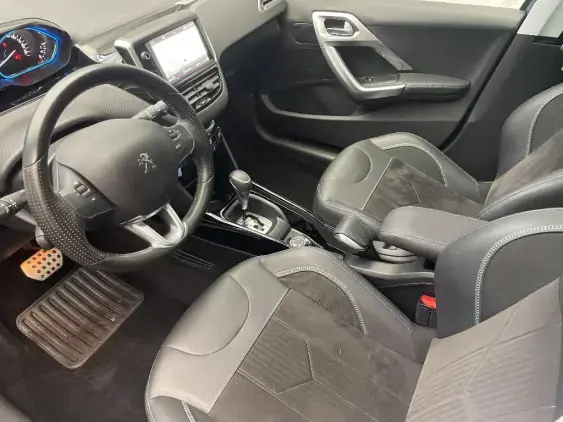 PEUGEOT 2008 - voiture d'occasion - Photo 18
