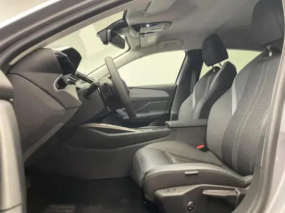 PEUGEOT 308 III - voiture d'occasion - Photo 18