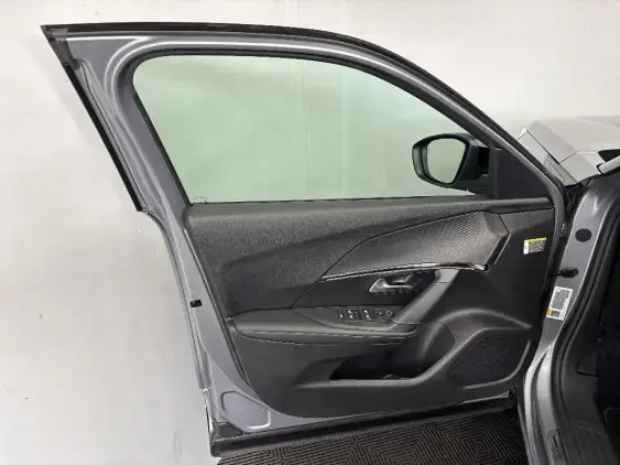 PEUGEOT 2008 II - voiture d'occasion - Photo 18
