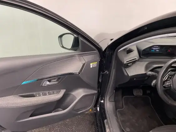 PEUGEOT 208 ELECTRIQUE II - voiture d'occasion - Photo 19