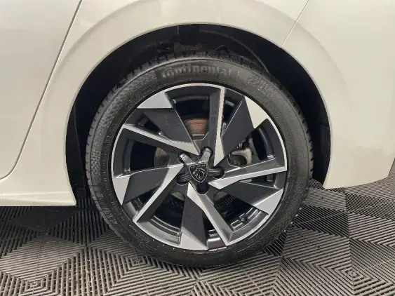 PEUGEOT 308 III - voiture d'occasion - Photo 24