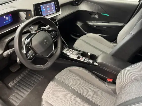 PEUGEOT 208 II - voiture d'occasion - Photo 18