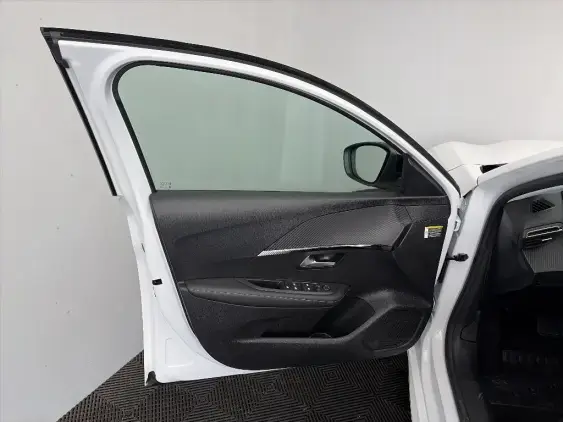 PEUGEOT 208 II - voiture d'occasion - Photo 18