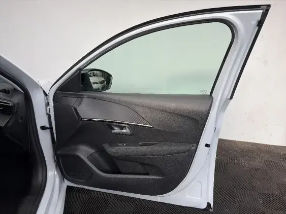 PEUGEOT 208 II - voiture d'occasion - Photo 20
