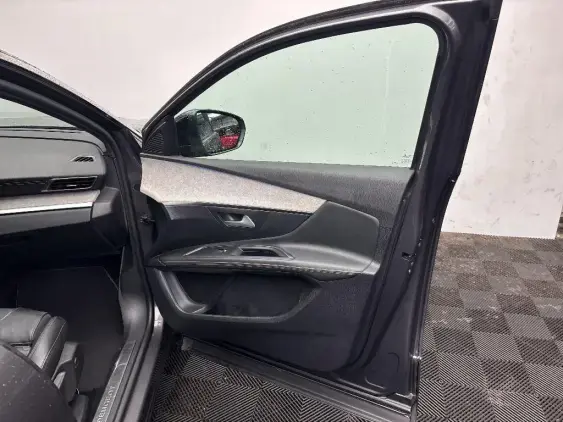 PEUGEOT 3008 II - voiture d'occasion - Photo 19
